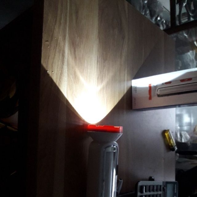 Đèn pin cầm tay 2 chế độ WS-4316 Pin sạc năng lượng mặt trời