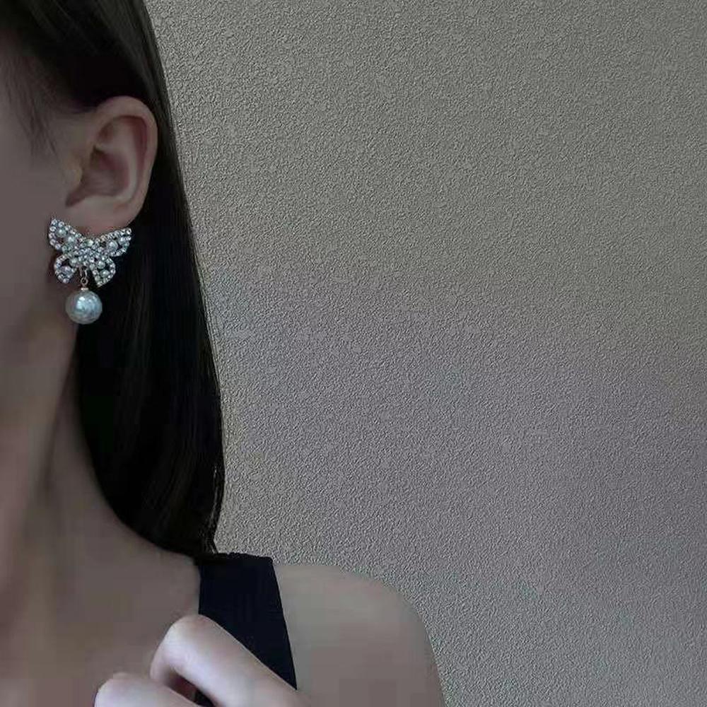 Bông Tai Hình Bướm Đính Đá Thời Trang Dành Cho Nữ