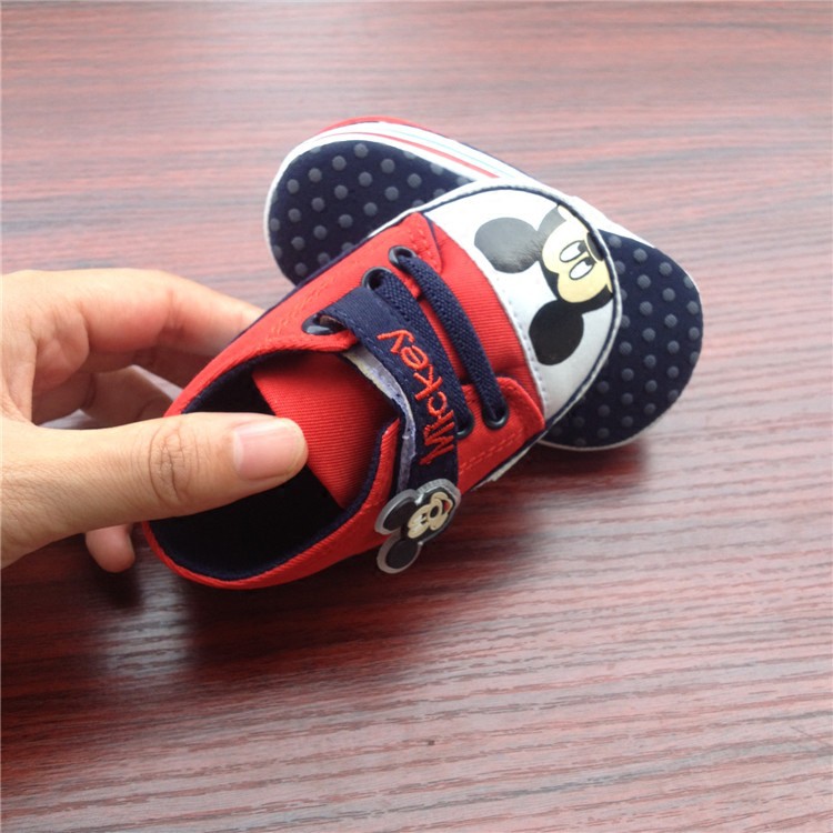 Giày Sneaker Đế Mềm Hình Mickey Cho Bé