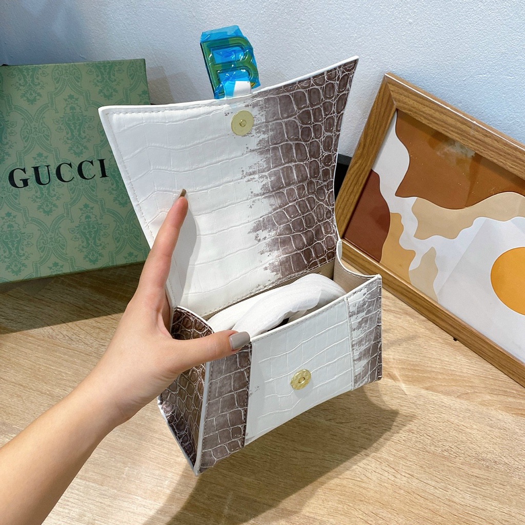 Túi xách Gu Balen hàng SP Full box nguyên seal Size 19/Túi Gu Balen Full box nguyên seal dòng dập vân size 19