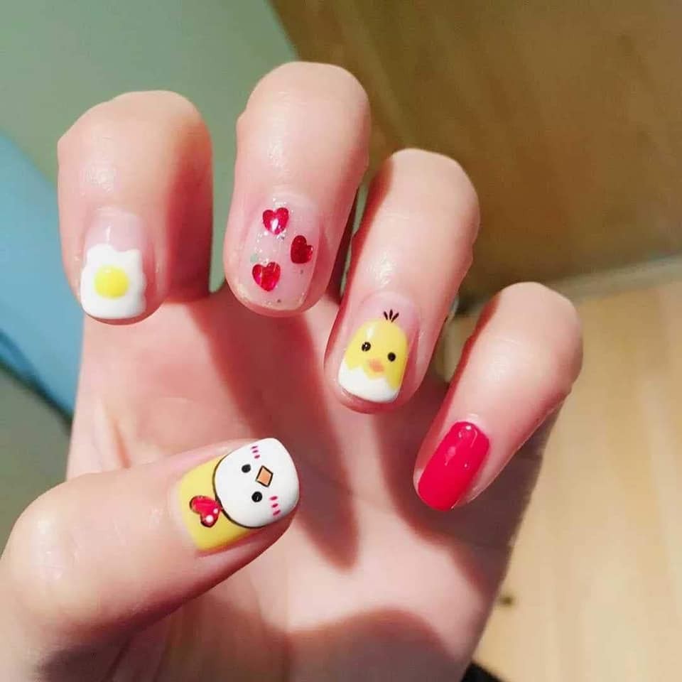 Sticker nail trứng gà giảm chỉ còn 10,000 đ