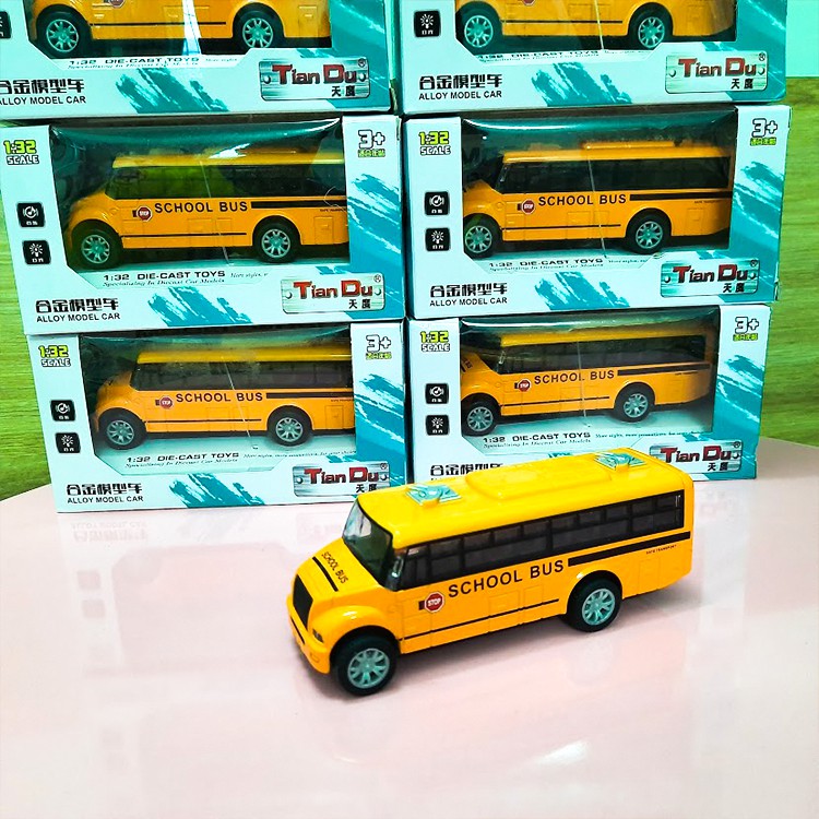 Xe mô hình ô tô đưa đón học sinh school bus 1:32  bằng hợp kim nhựa mở được cửa
