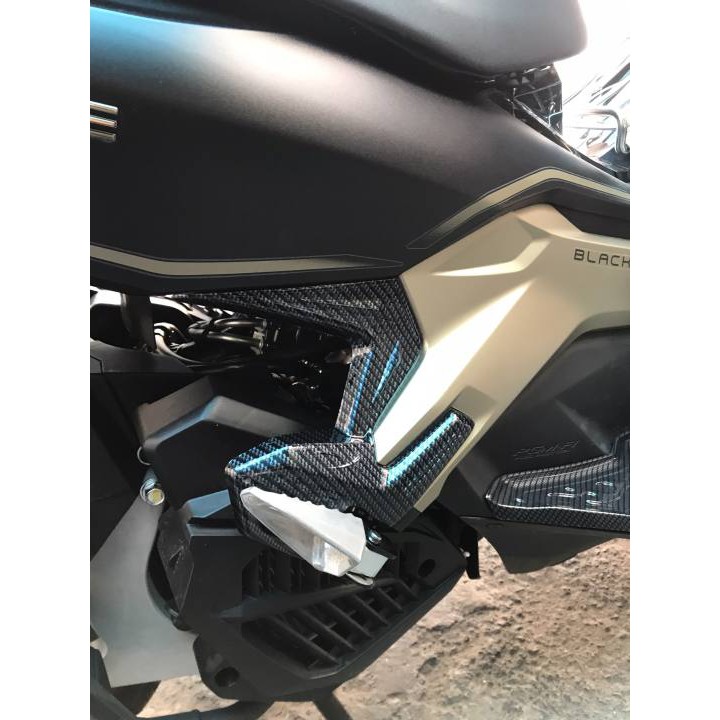 Ốp gác chân sau Carbon xe Air blade 2020 Greennetworks