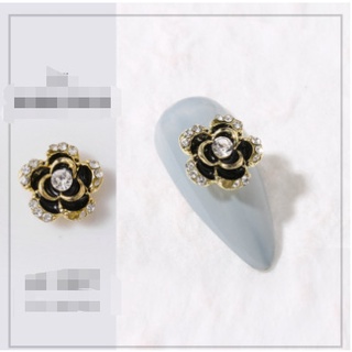 charm hoa đen trắng trang trí nail