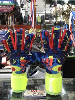Găng Tay Thủ Môn Adidas Predator pro
