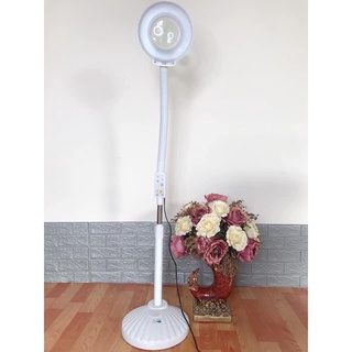 Đèn Led Nặn Mụn Có Kính Lúp Đế Nhẹ - Dùng Cho Spa - TMV