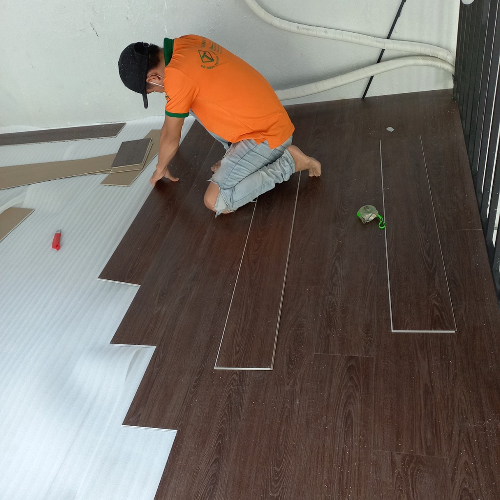 Sàn nhựa hèm khóa giả gỗ 4mm, nhận thi công 0911.133.039 zalo