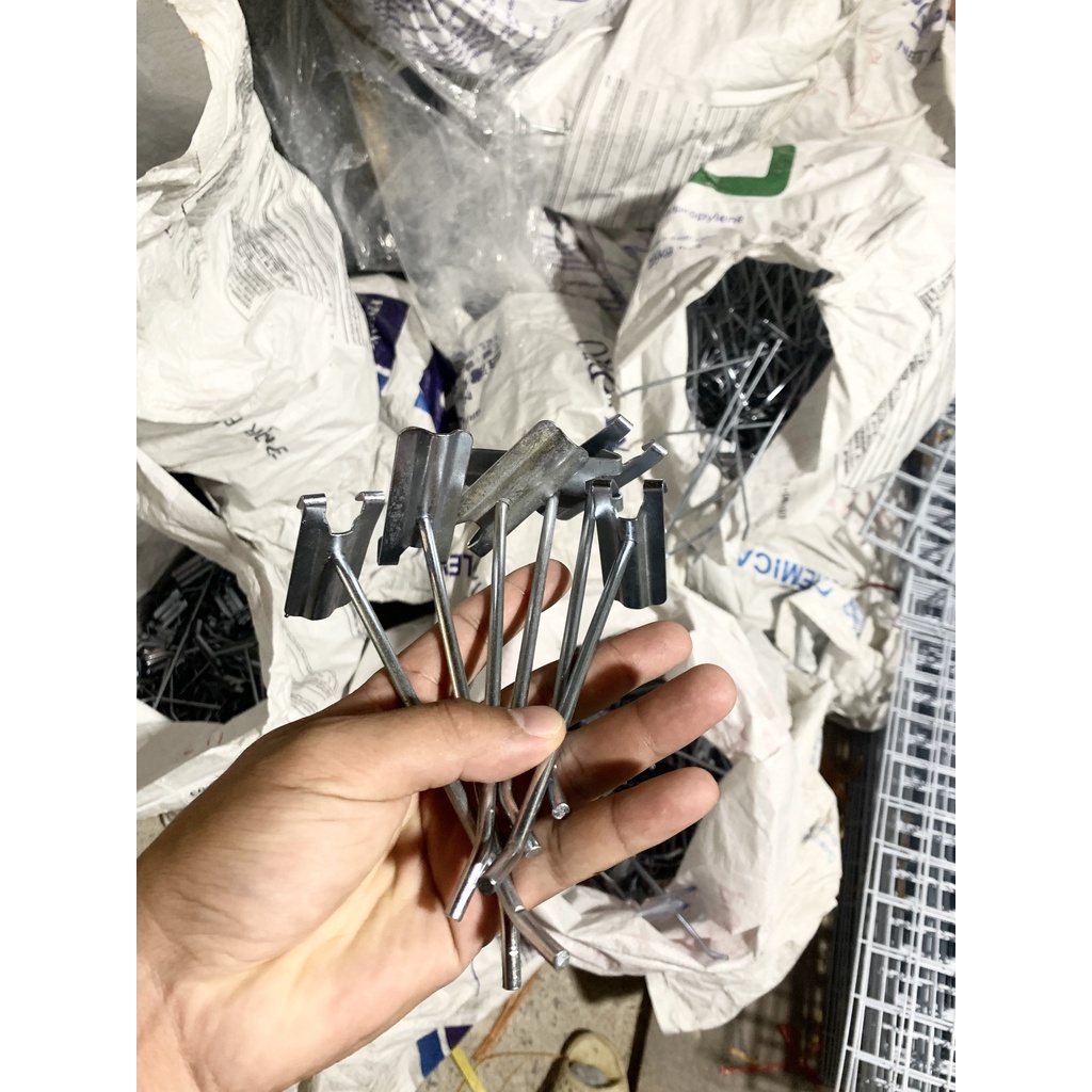 50 Tay Cài Lưới Treo Đồ  đủ kích thước, tay cài lưới treo phụ kiện điện thoại, treo đồ dùng