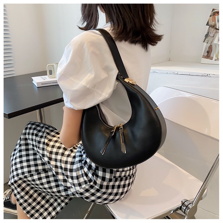 Túi đeo chéo dây kim loại phong cách Vintage cho nữ