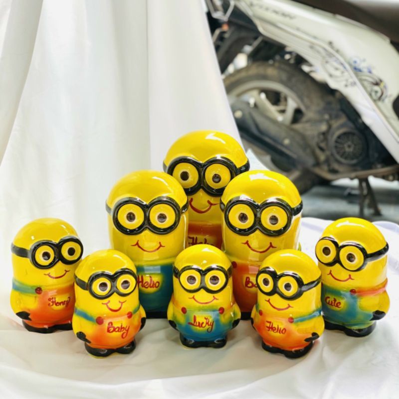 Minions tiết kiệm sứ Bát Tràng -Heo đất,lợn tiết kiệm vẽ hoạt hình