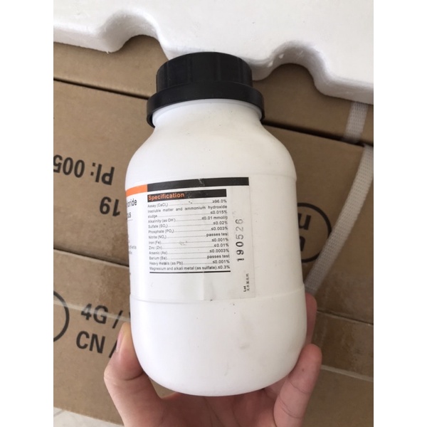 CaCl2 canxi clorua 500g calcium chloride khan tinh khiết CAS 10043-52-4