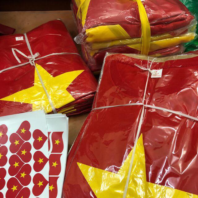 CỜ TỔ QUỐC PHỤC VỤ ANH EM ĐI BÃO SIÊU RẺ CHẤT LƯỢNG