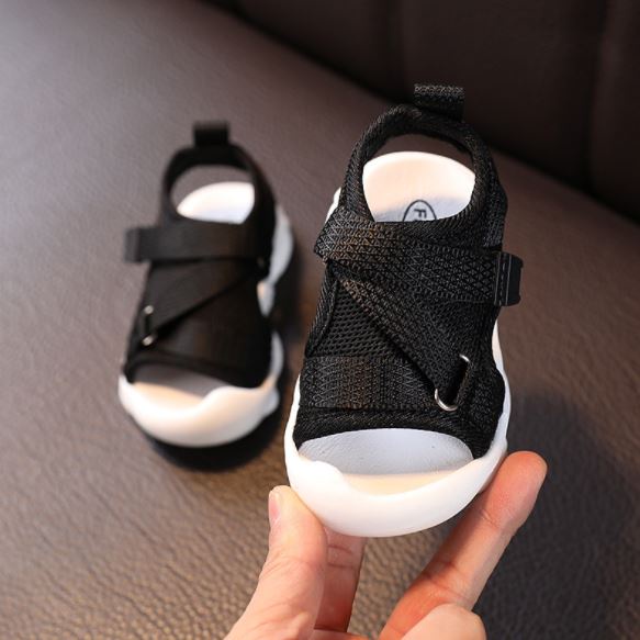 Sandal Chống Vấp Chéo Êm Nhẹ Cho Bé Tập Đi 155