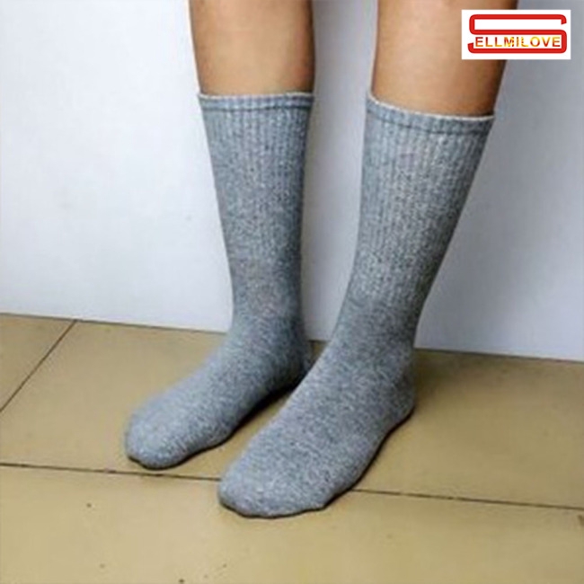Đôi tất cotton cổ cao kiểu dáng đơn giản tiện dụng dành cho nam và nữ | BigBuy360 - bigbuy360.vn