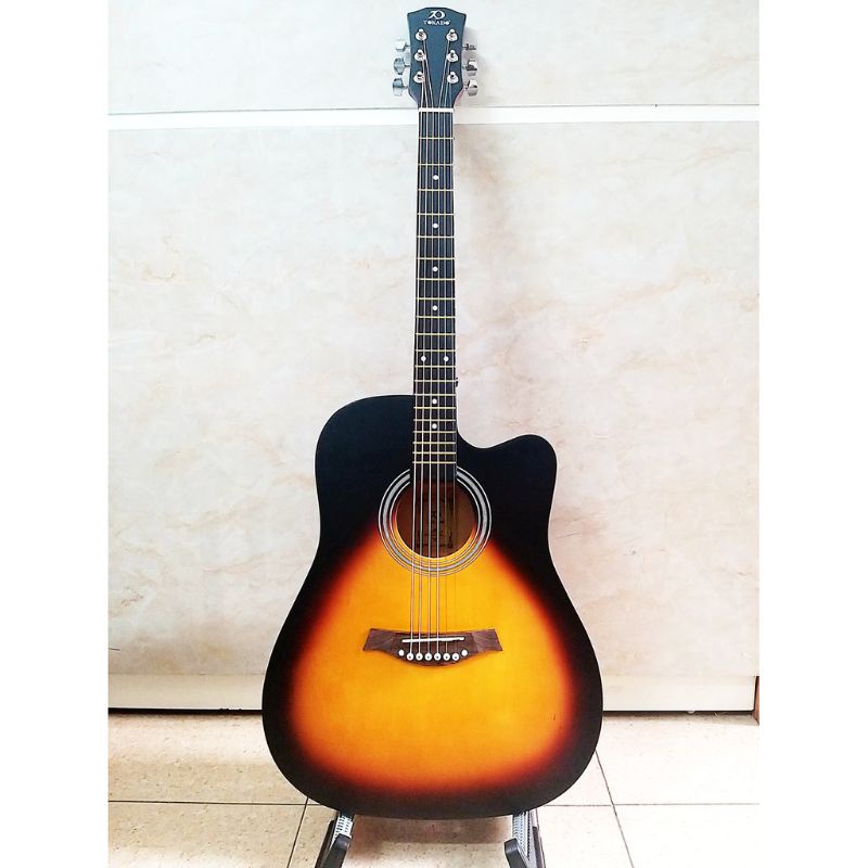 Guitar Acoustic gỗ thông, có ty chỉnh cần. Full phụ kiện.