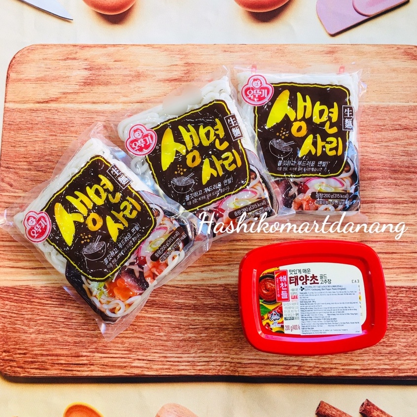 Combo mì trộn tương ớt (mì udon 200g + tương ớt CJ hộp 200g)