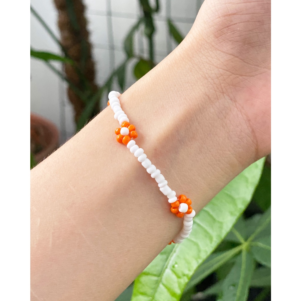 Vòng tay hạt cườm hoa cúc handmade 🌼