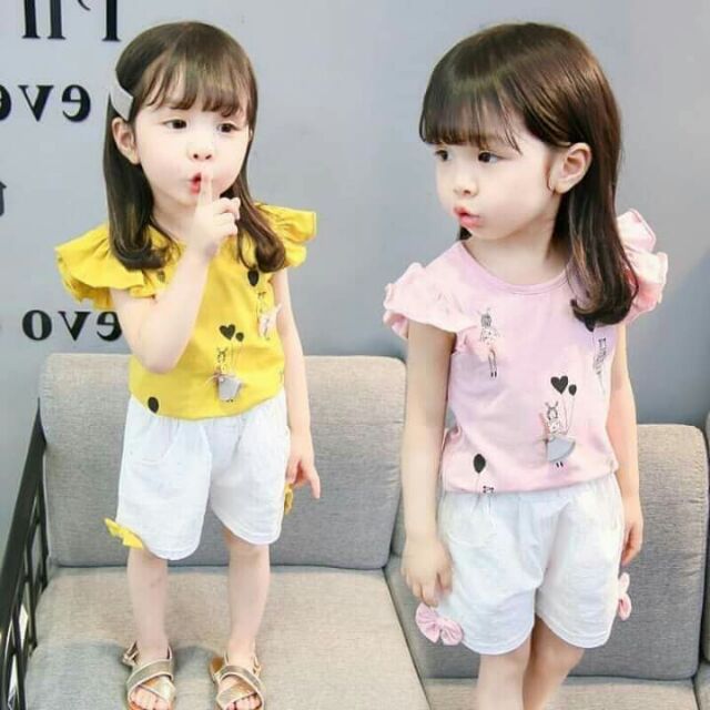 Quần áo trẻ em