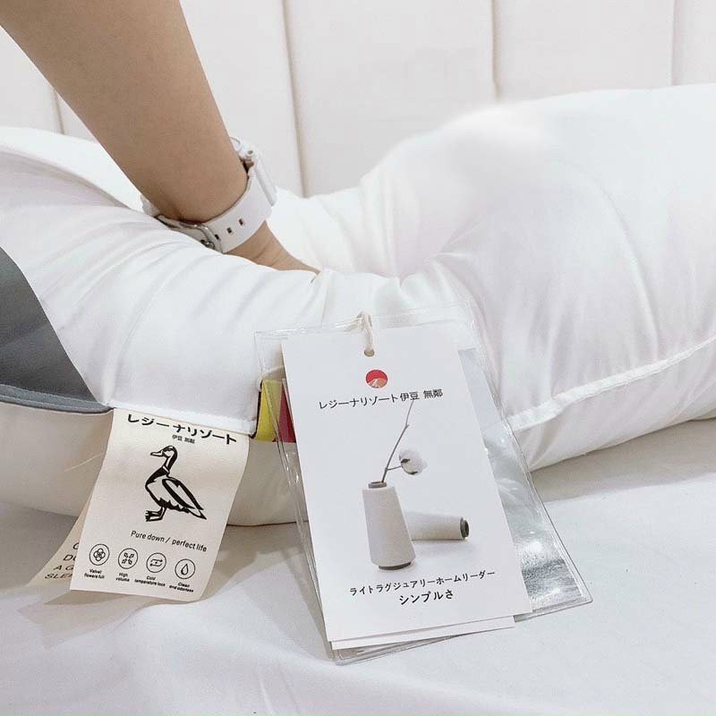gối lông vũ nhật bản. 100% lông thật.