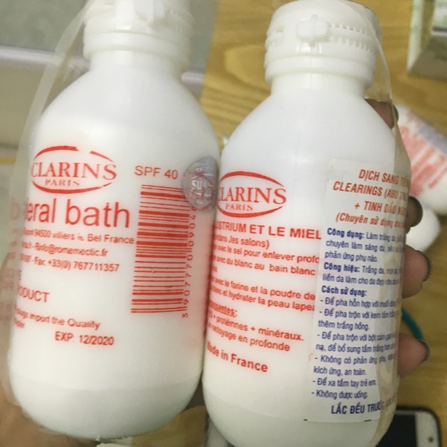 Sữa non kích trắng da clarins chính hãng