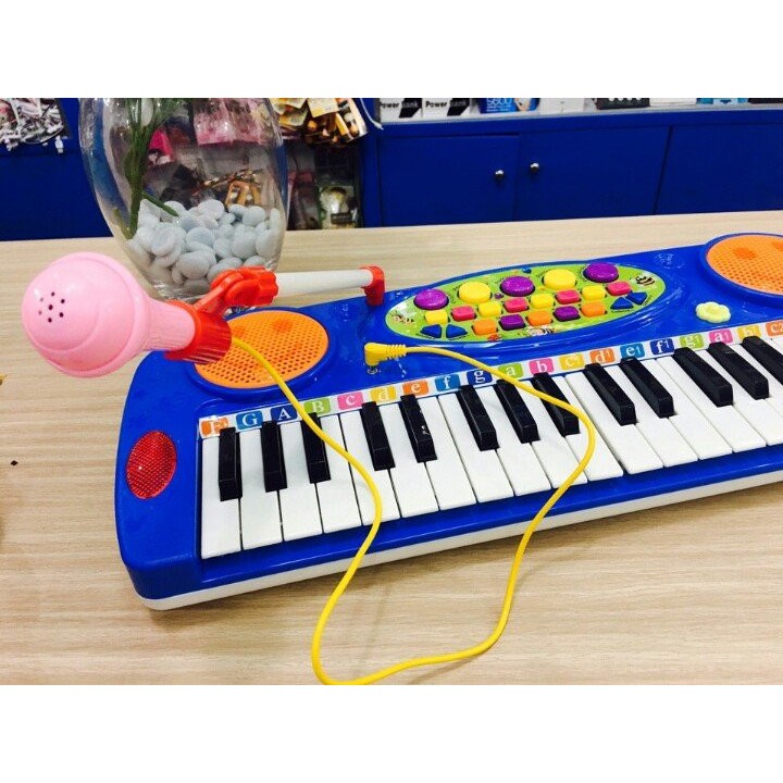 đàn organ có mic