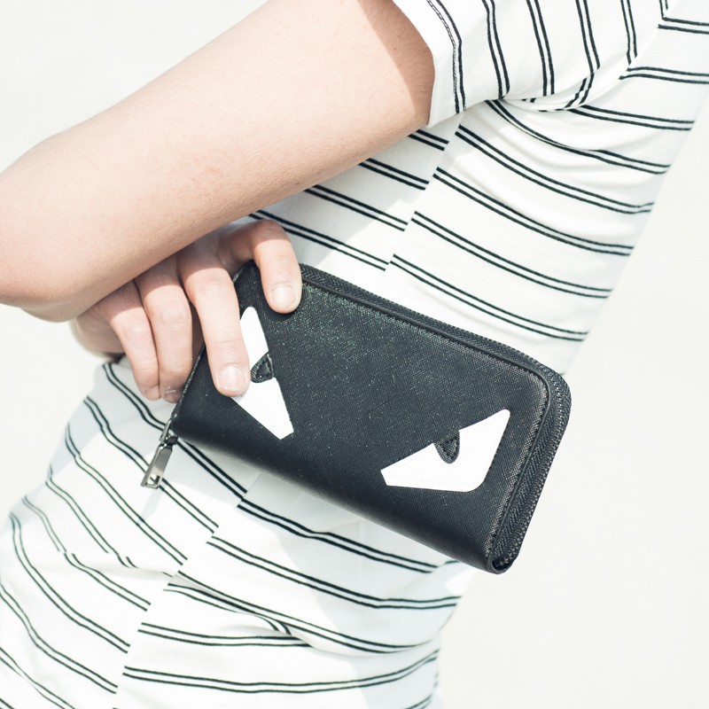 VÍ DA NAM CAO CẤP HỌA TIẾT ĐÔI MẮT SANG TRỌNG | BigBuy360 - bigbuy360.vn