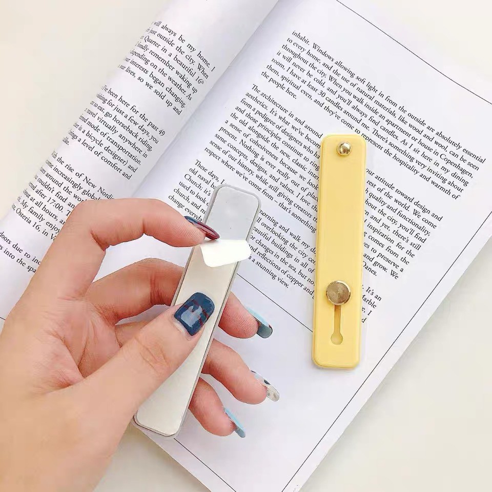 Giá đỡ đeo tay gắn sau lưng điện thoại - Tiện lợi, nhỏ gọn chắc chắn | BigBuy360 - bigbuy360.vn