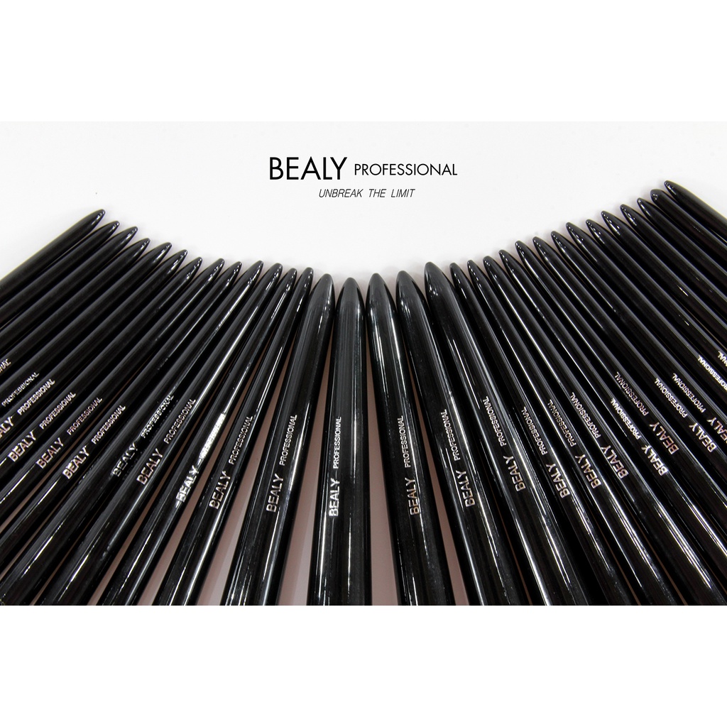 Bộ Cọ Trang Điểm Xếp Lớp Lông Thú BEALY 32C