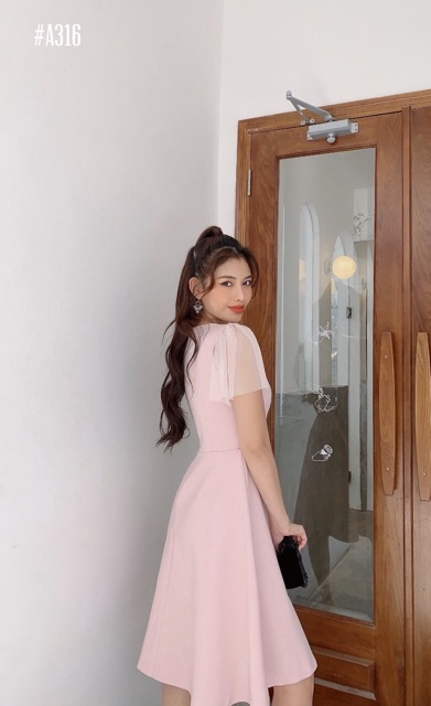 Đầm xoè trắng cổ V tay lưới ❤️FREESHIP ❤️Nhập MADEBY20 giảm 20k đơn trên 300k | BigBuy360 - bigbuy360.vn