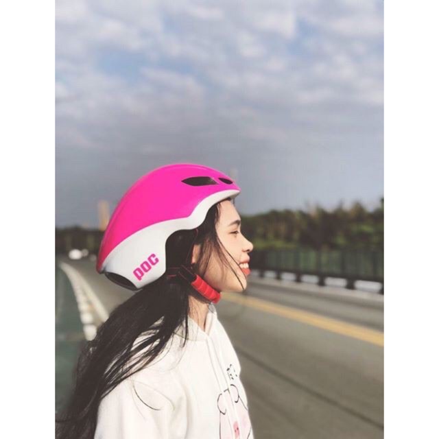 Nón xe đạp , xe máy POC 02 Màu Trắng Hồng siêu cá tính