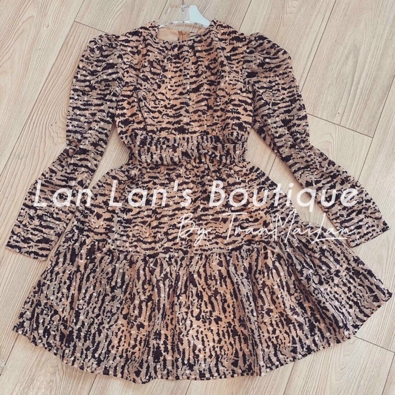 Đầm beo lụa cổ tròn dài tay
