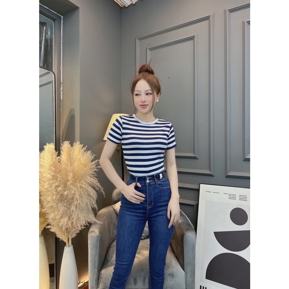 Áo thun ngắn tay nữ CRAZYTEEN cổ tròn họa tiết kẻ sọc ngang AT0306 | BigBuy360 - bigbuy360.vn