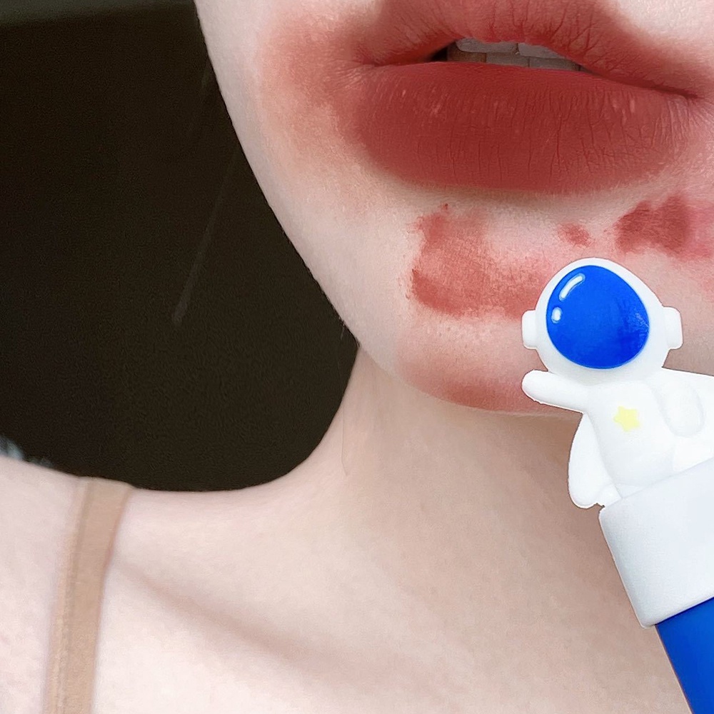 Son Môi Nhung Mịn Màu Trắng Mờ Xinh Xắn