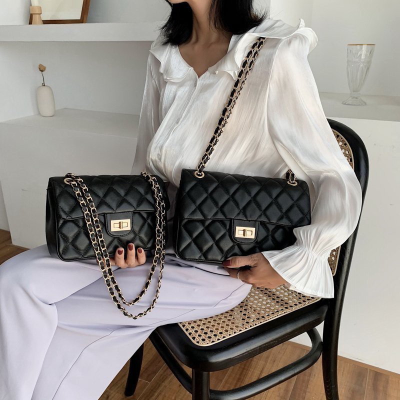 Túi da nữ trần trám khóa ngang - MA199