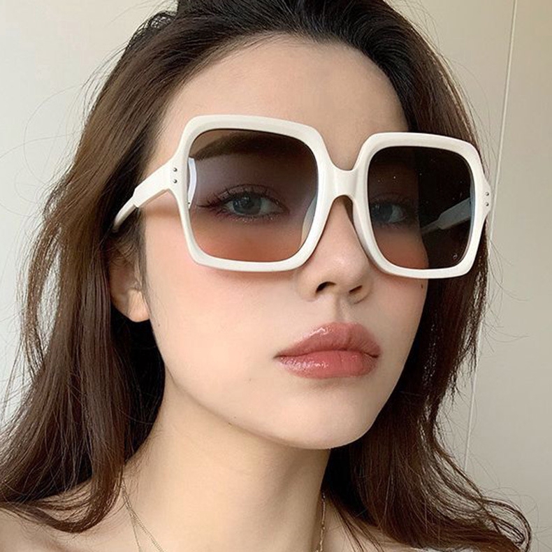 Kính Mát Gọng Kim Loại Vuông Thời Trang Cho Nữ