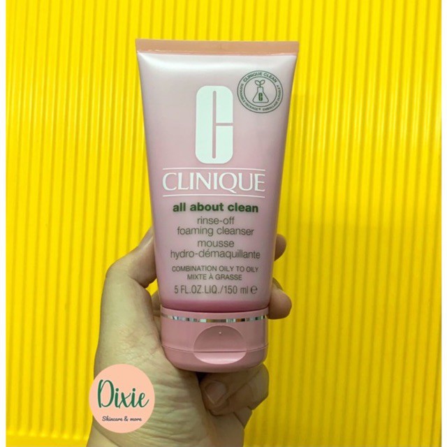 Sữa rửa mặt Clinique Rinse Off Foaming Cleanser