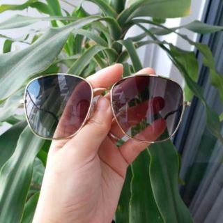 Kính H&M nội địa Pháp
