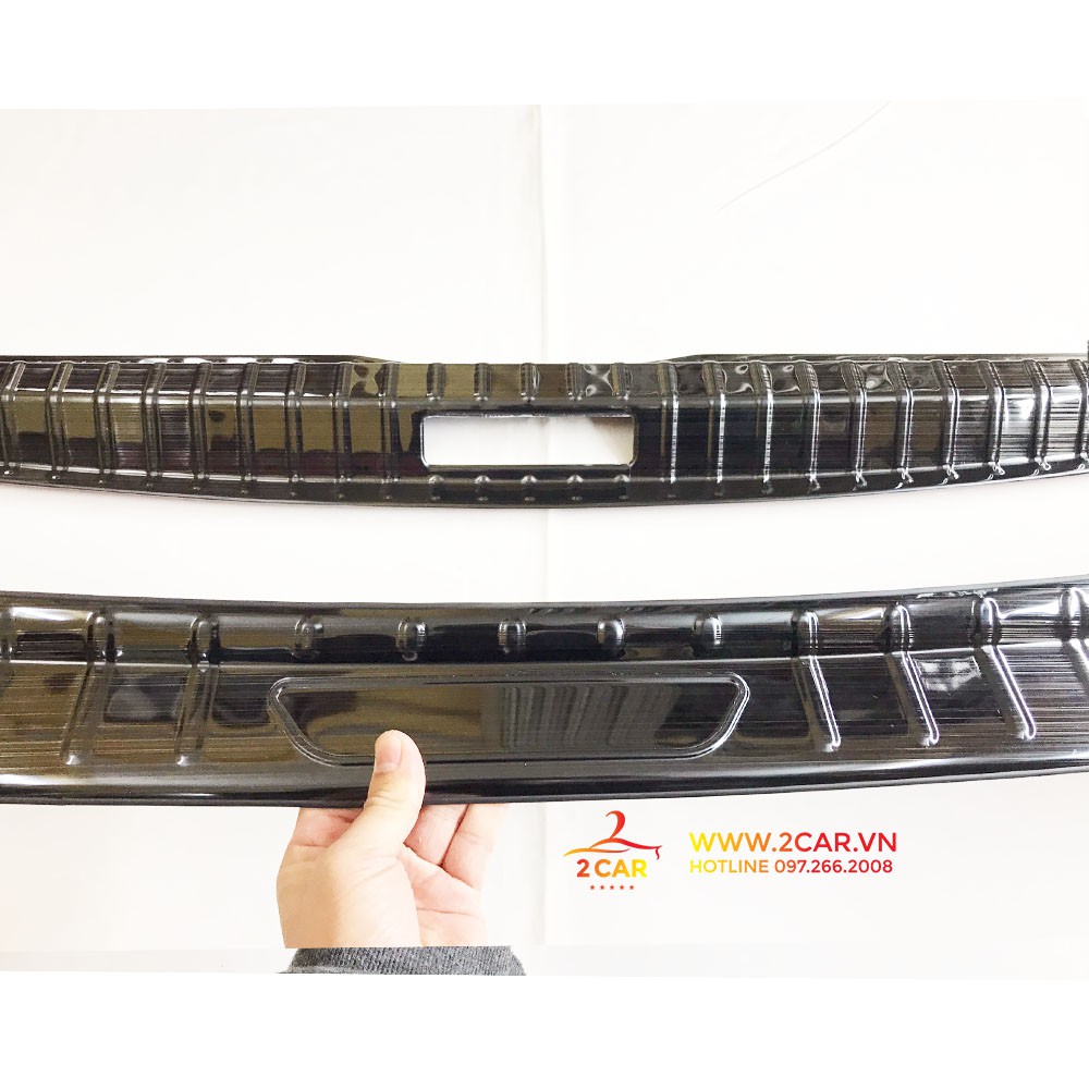 Bộ ốp chống trầy cốp trong + ngoài xe Peugeot 3008, chất liệu Titan