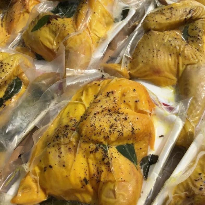 Gà Ta Ủ Muối Hoa Tiêu (Nử con/ Nguyên con) | BigBuy360 - bigbuy360.vn