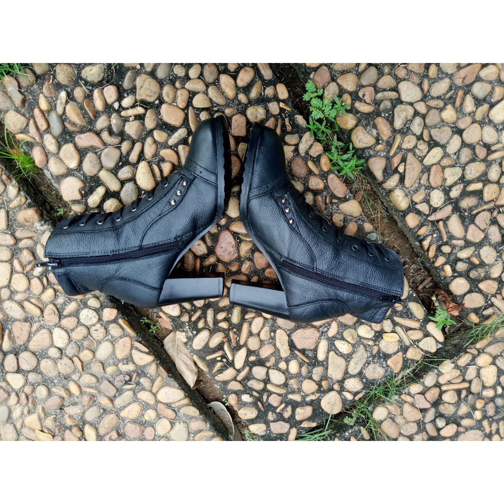 Boots nữ da thật size 36 Second-hand - Đồ Si Bon- bốt