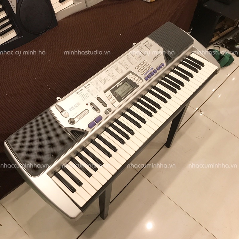 Đàn Organ Casio CTK-496 chính hãng đã qua sử dụng. Ngoại hình của đàn còn khá đẹp