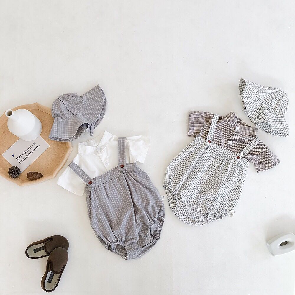 Set áo thun ngắn tay + jumpsuit + mũ kẻ sọc cho bé trai