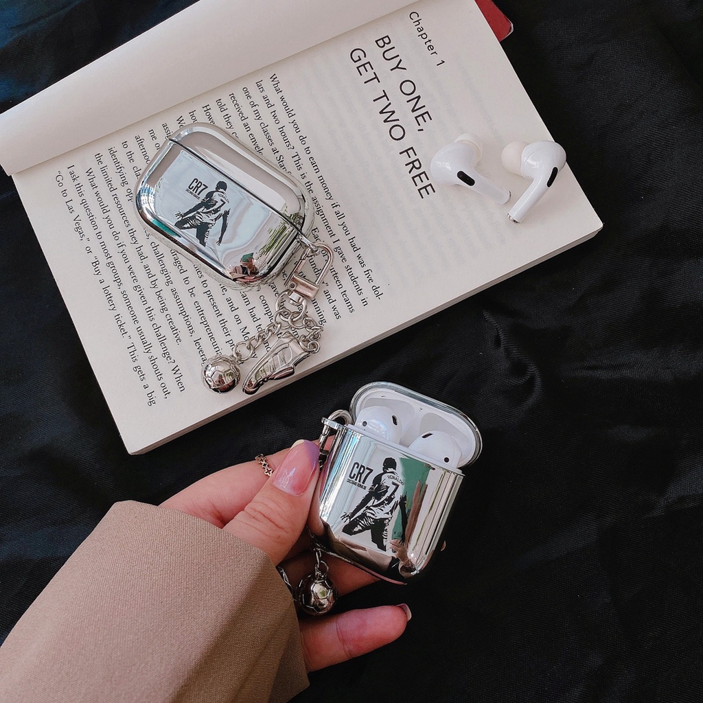 Vỏ Bảo Vệ Hộp Sạc Tai nghe không dây Airpods 1 / 2 / Pro Hình Giày Bóng Đá Cristiano Ronaldo / Ronaldo Có Dây Đeo Móc Khóa