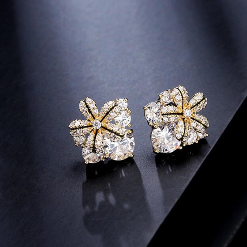 Bông Tai Hình Hoa Đính Kim Cương Giả Toàn Diện Kiểu Hàn Quốc Dễ Phối Đồ Cho Nữ