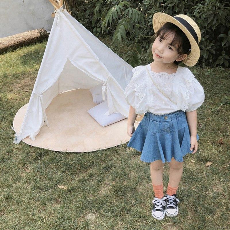 Set chân váy denim và áo thun phối ren dành cho bé gái