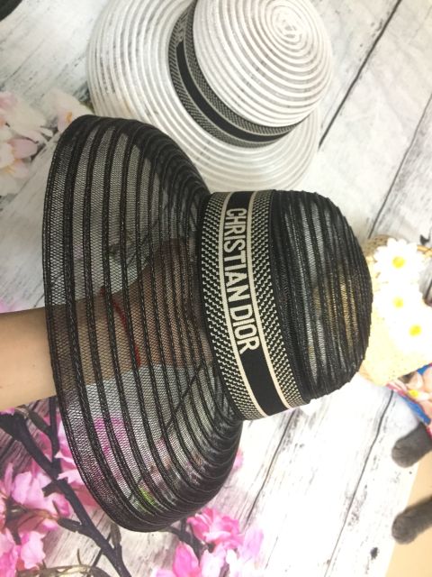 Mũ cói đi biển chuông lưới vành cụp đai đior siêu hot