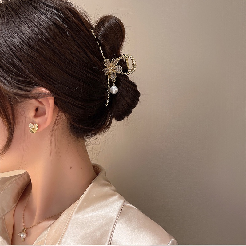Kẹp Tóc Hình Cá Mập Đính Ngọc Trai Có Mùi Thơm Nhỏ Xinh Xắn