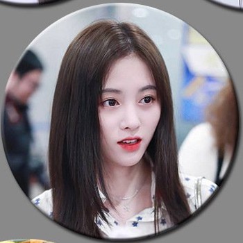 Huy hiệu IN HÌNH Cúc Tịnh Y idol diễn viên cpop dễ thương tiện lợi