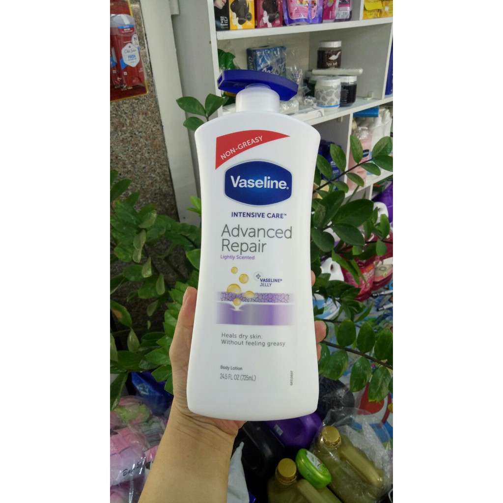 Sữa Dưỡng Thể Vaseline Intensive Care Advanced Repair dành cho da cực kỳ khô 725ML