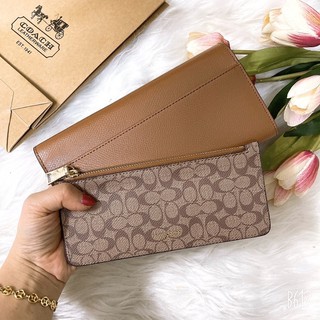 Ví Coach dài nhiều ngăn